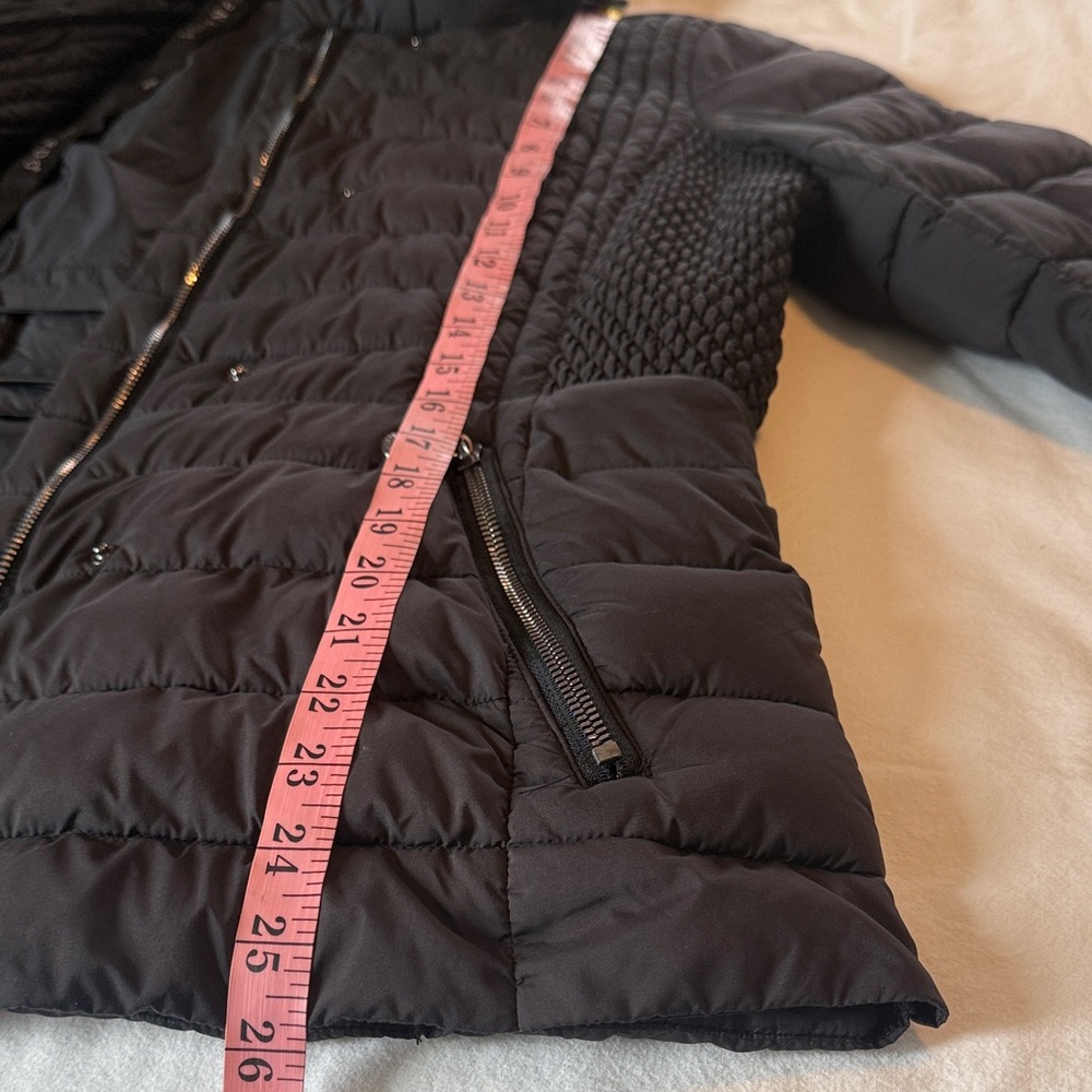 Bernardo Women's Black Puffer Jacket - Picture 8 of 14